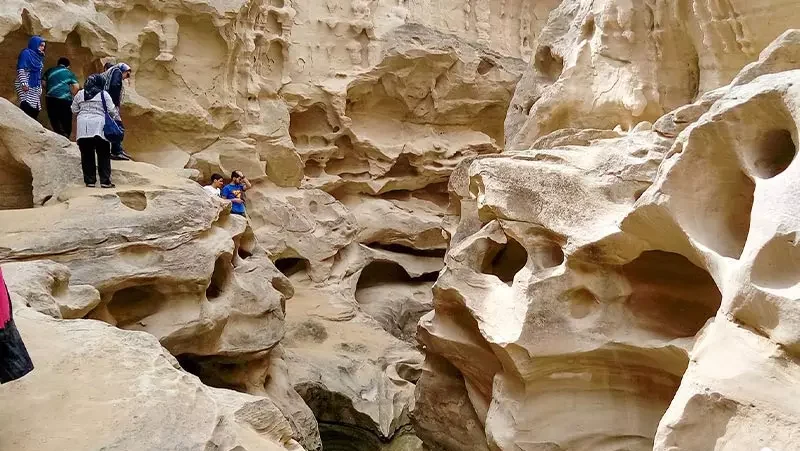 تنگه چاهکوه